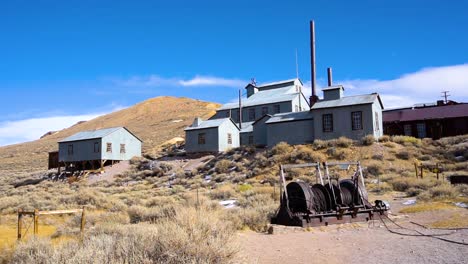 Eine-Malerische-Aufnahme-Einer-Geisterstadt,-Bodie-Mine,-Dem-Wilden-Wilden-Westen