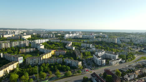 Luftaufnahme-Einer-Wohnsiedlung-Wie-Eine-Wabe-In-Zaspa,-Danzig,-Polen