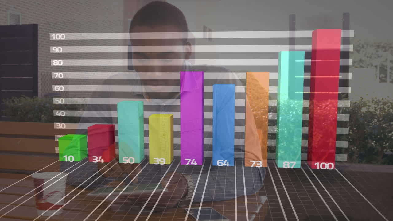 animación del procesamiento de estadísticas sobre un empresario que usa una tableta