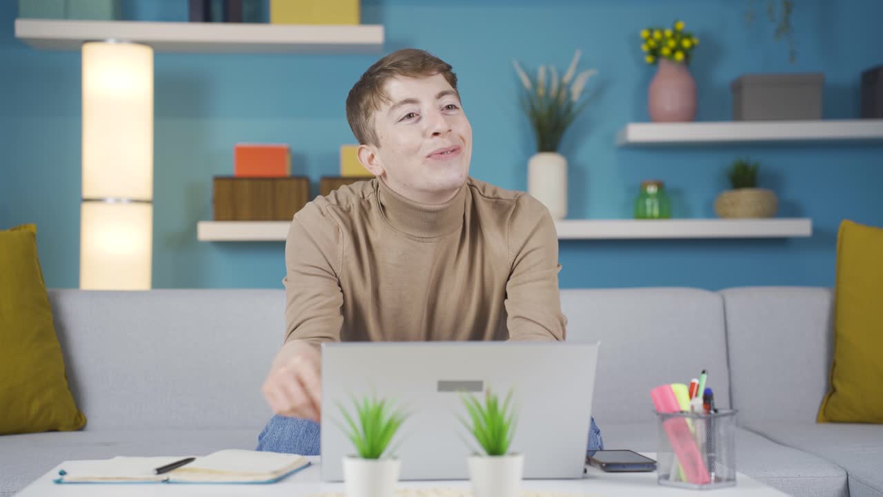 사랑에 빠진 학생.