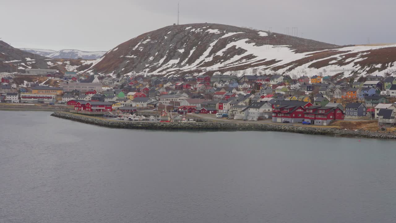 Picturesque Norwegian fishing villages with harbors and boats