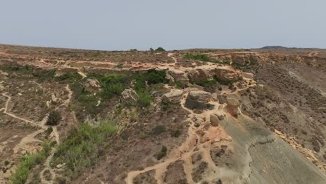 Ta&#39;-Babu-Cove,-Ruhiger-Und-Abgeschiedener-Ort-Vor-Der-Küste-Von-Mġarr,-Malta