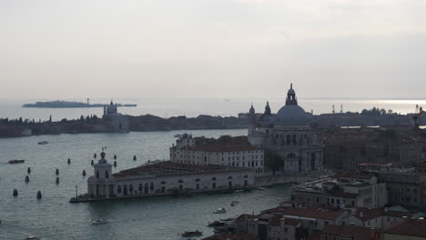 Mirador-Elevado-De-Venecia