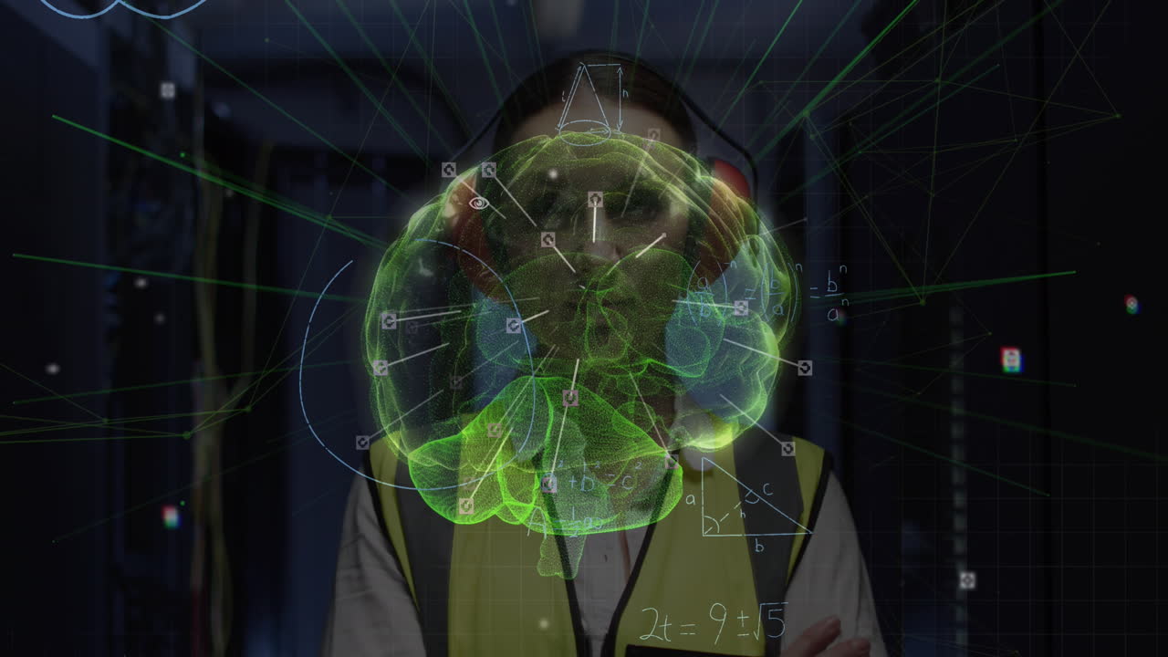 animación de ecuaciones matemáticas y cerebro digital sobre mujer caucásica en la sala de servidores.