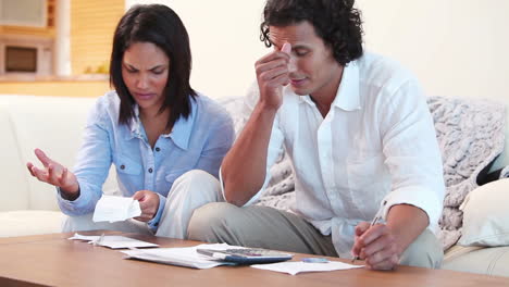 Couple-doing-their-accounts