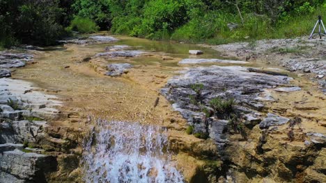 Tiro-De-Drone-De-La-Cascada-Pericnik-En-El-Parque-Nacional-Triglav-En-Eslovenia