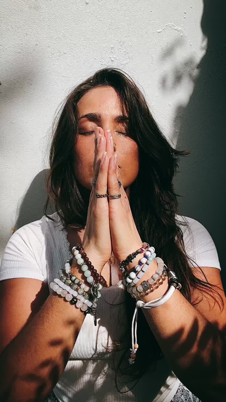 mujer en meditación