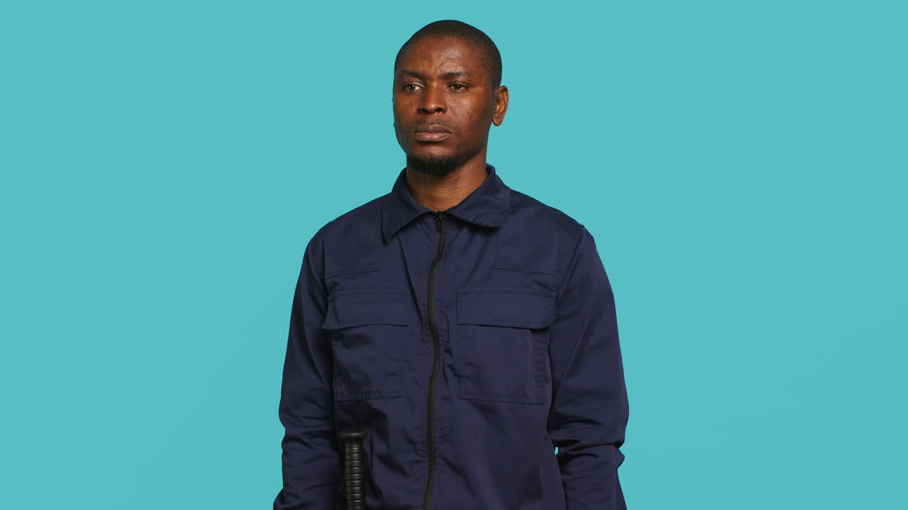 guardia de seguridad encargado de prevenir la actividad criminal