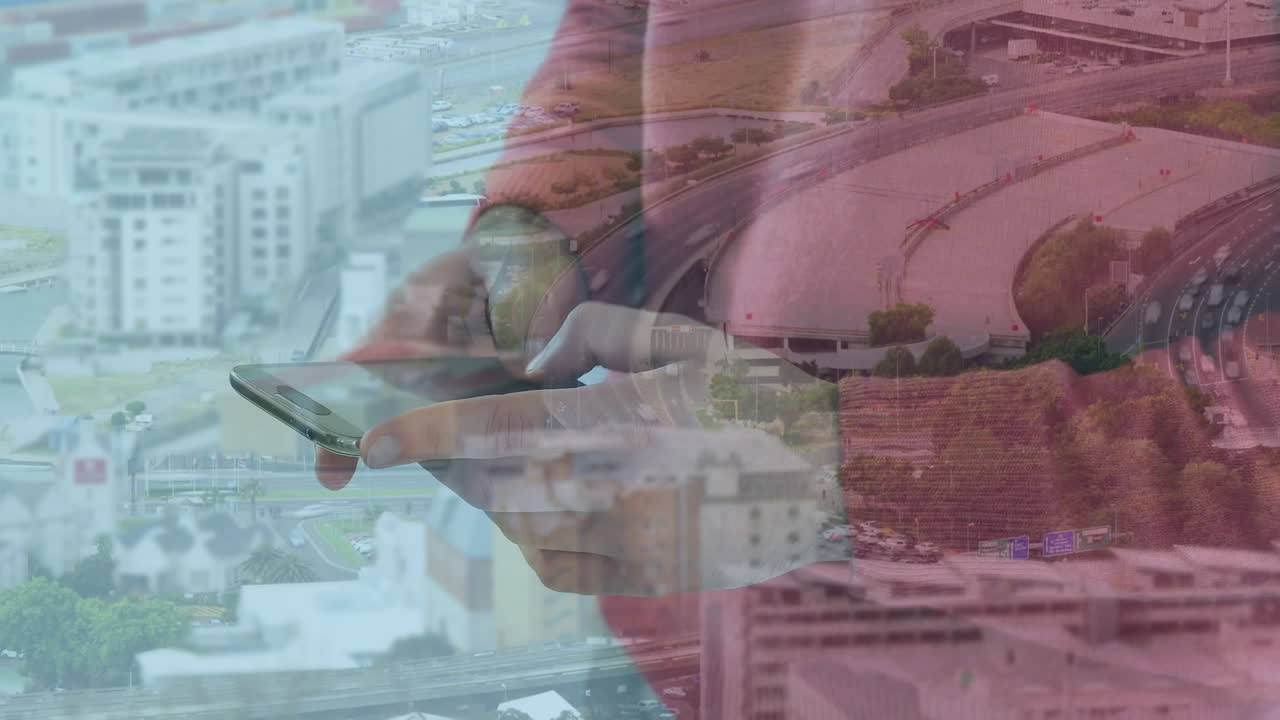 animación de un hombre usando un teléfono inteligente sobre el paisaje urbano