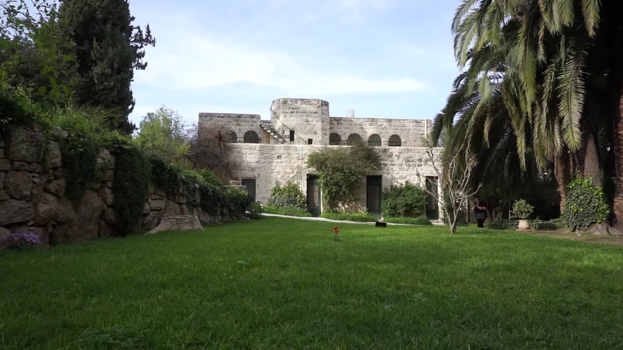 house of monks travel