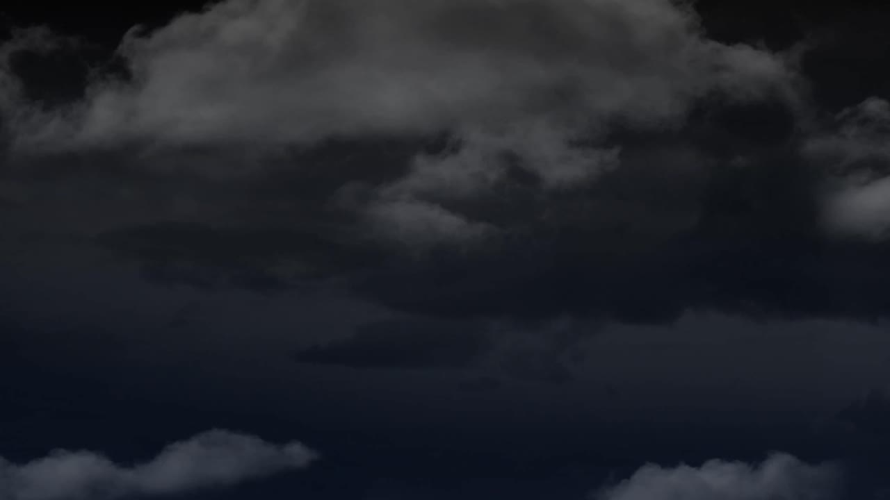cielo oscuro con lluvia y nubes 4k