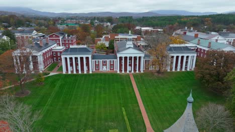 washington hall at washington and lee university