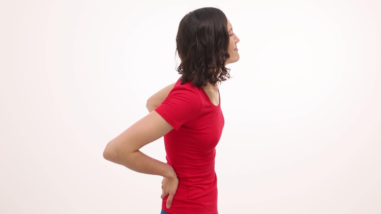 mujer con dolor de espalda