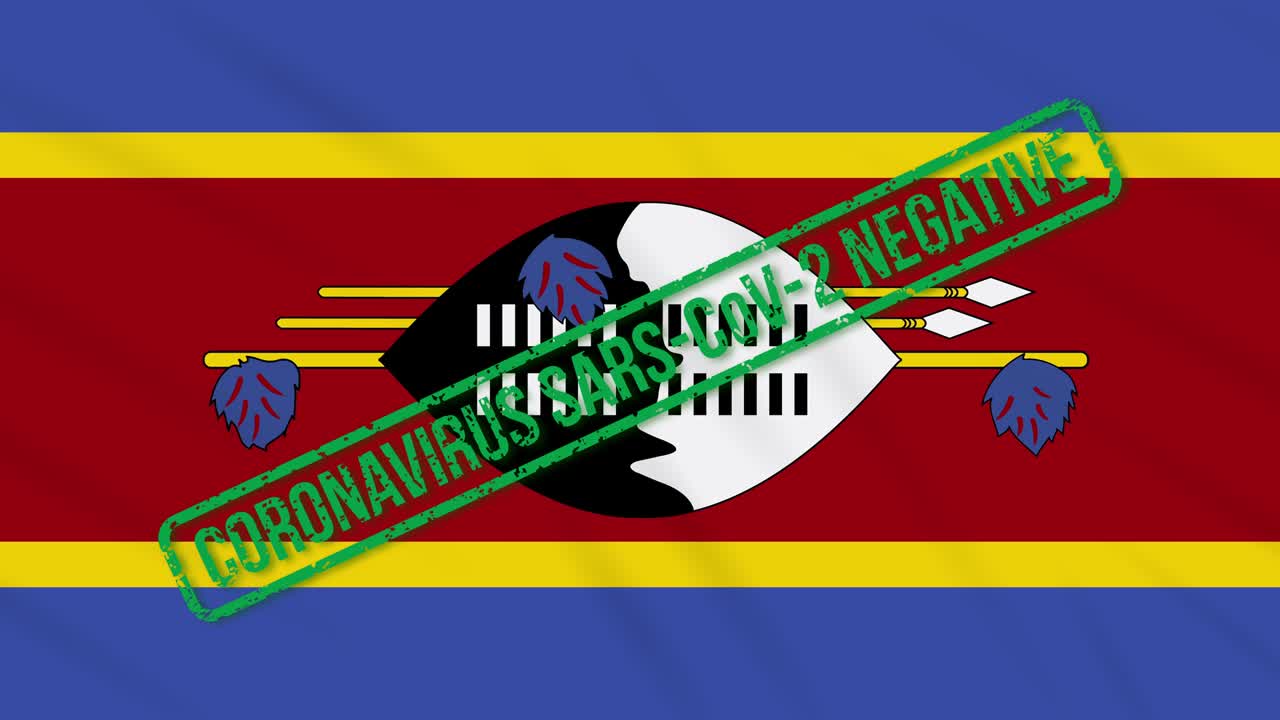 reino de eswatini balanceando la bandera con el sello de la libertad del coronavirus, bucle