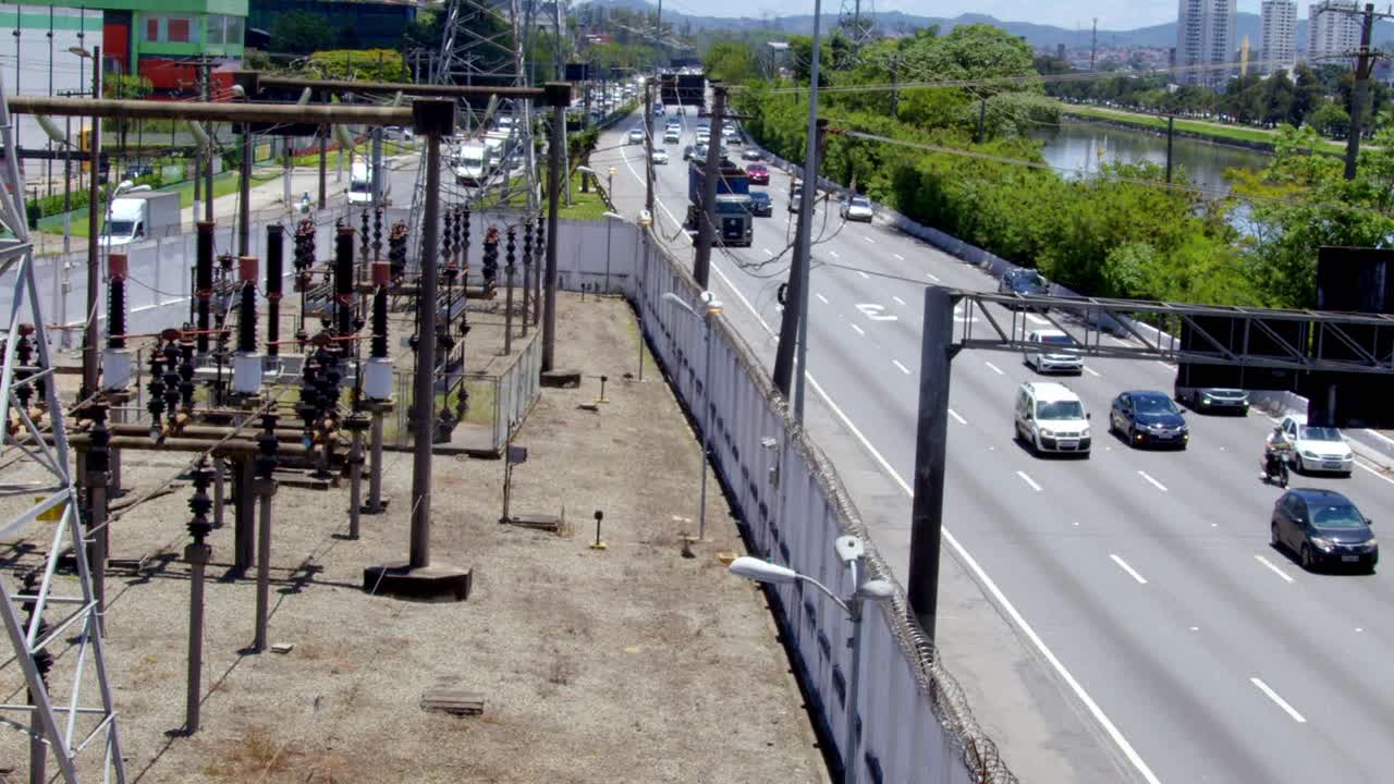 São Paulo industrial and transportation infrastructural facilities