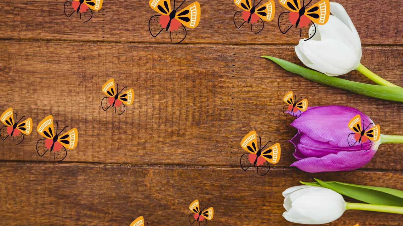 animación de mariposas amarillas y anaranjadas flotando sobre una superficie de madera con tulipanes blancos y rosados