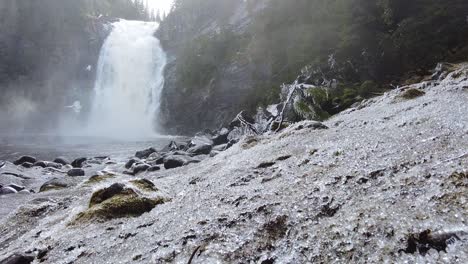 Einfrierender-Storfossen-wasserfall-Am-Fluss-Homla-In-Der-Nähe-Von-Hommelvik-In-Norwegen