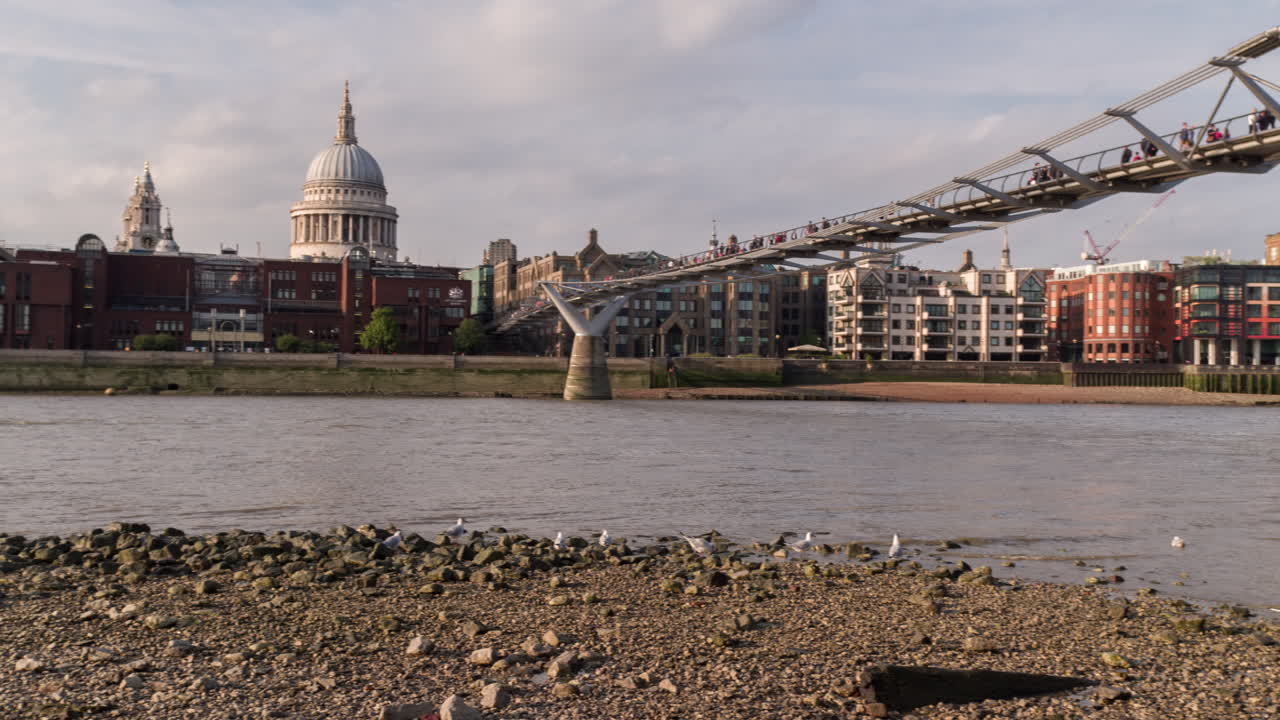 밀레니엄 브리지 dji 4k 03