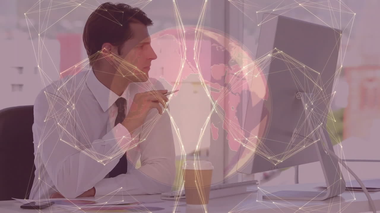 animación de la red de conexiones en todo el mundo y empresario caucásico usando computadora