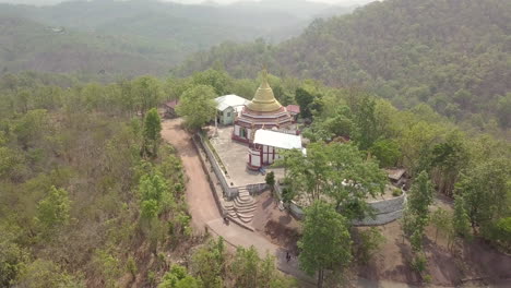 Eine-Pagode-In-Der-Sperrzone-Von-Hsipaw,-Myanmar