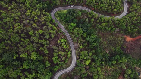 La-Carretera-Curvó-En-Phetchabun,-Tailandia