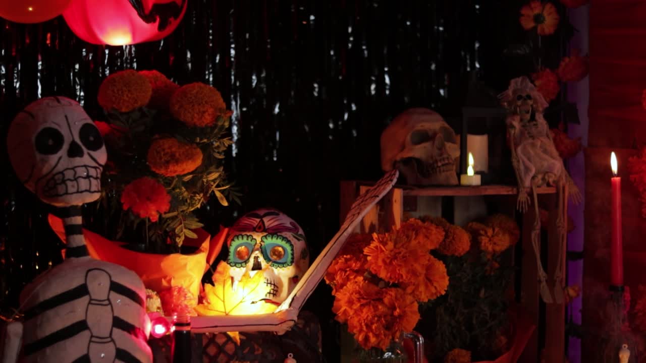 día de las ofrendas muertas en la mesa, el establecedor se inclina hacia abajo