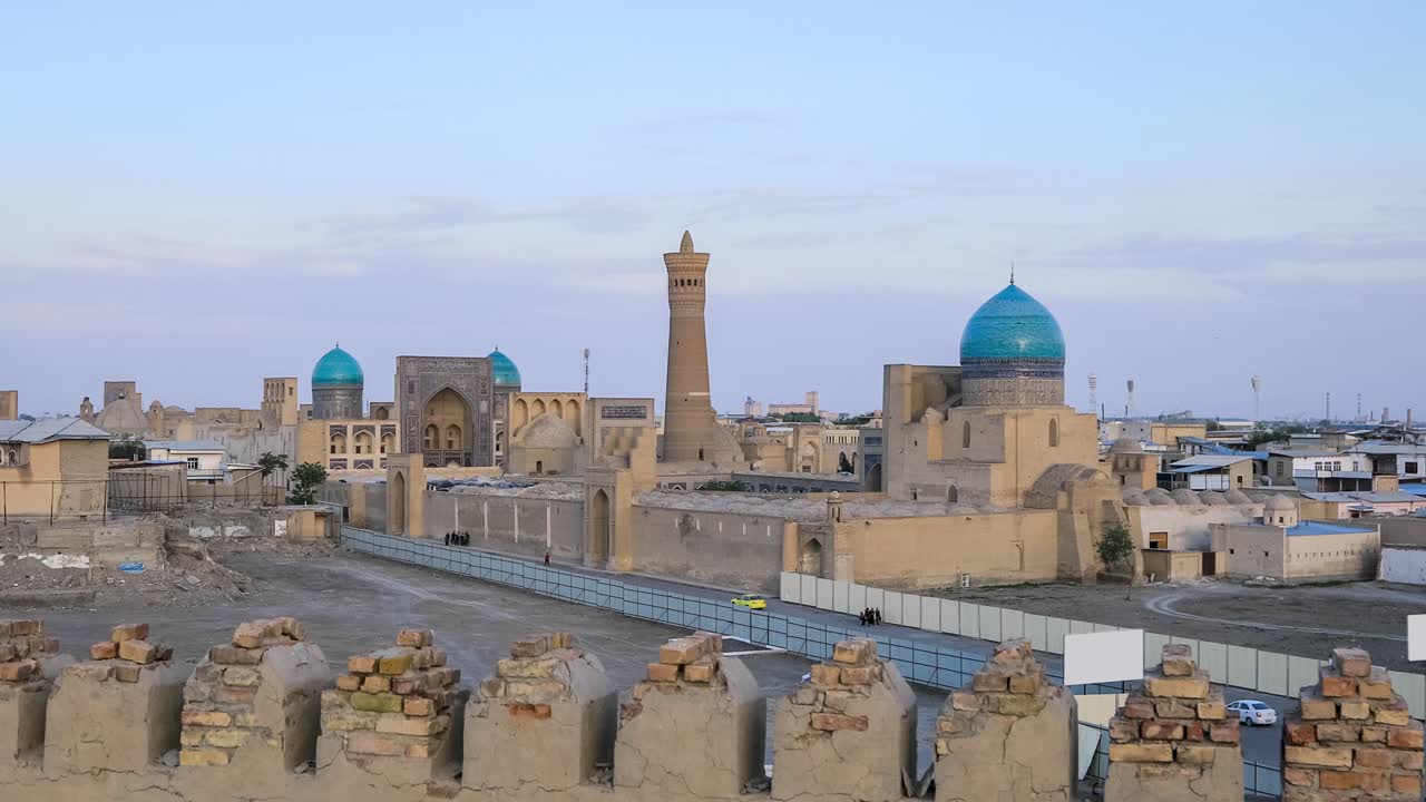 paisaje de la ciudad de bukhara al atardecer, uzbekistán