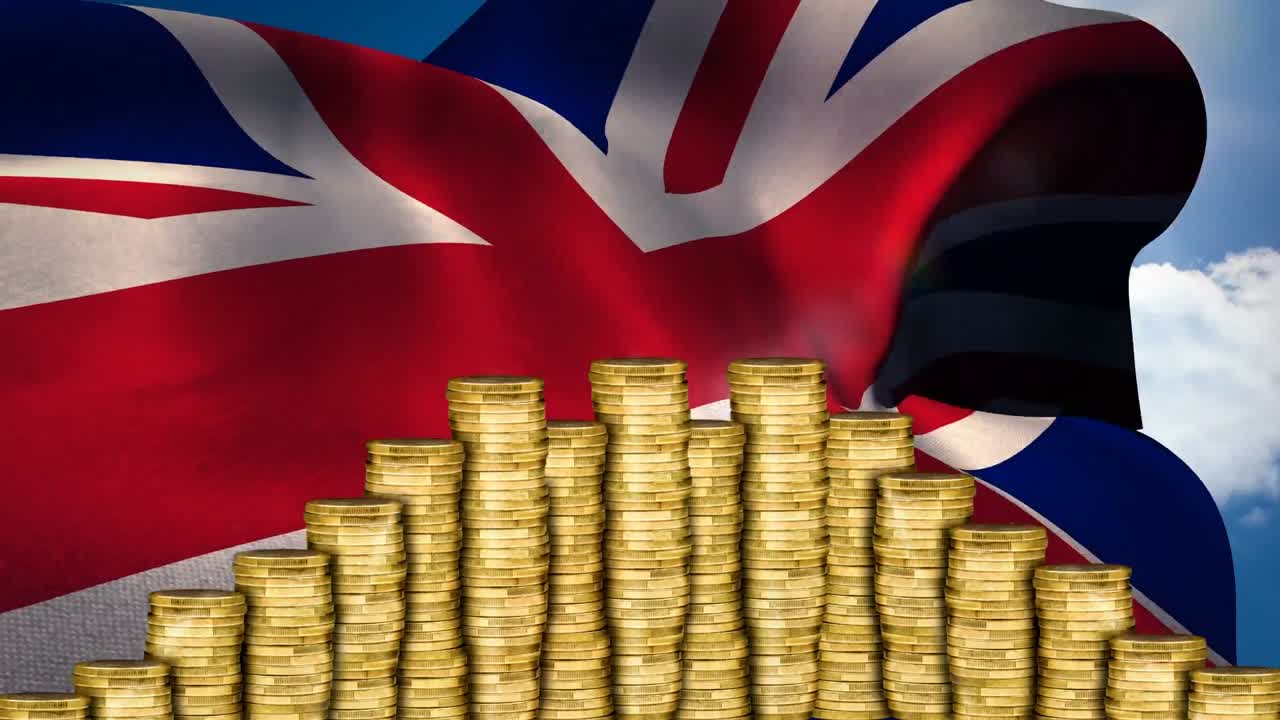 돈 뒤에 있는 영국  ⁇ 발