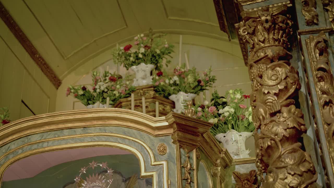 15번째 성소에서 예수 그리스도를 안고 있는 슬픔의 성모상