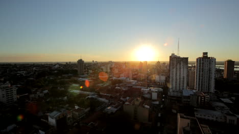 Un-Atardecer-En-La-Ciudad-De-Asuncion