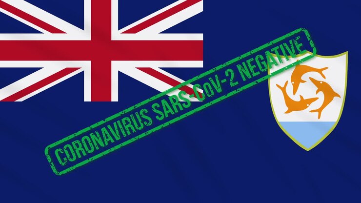 Bandiera di Anguilla che sventola con timbro verde di libertà dal coronavirus, in loop.