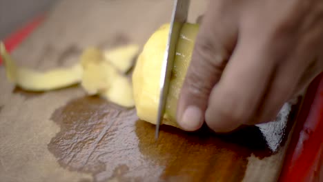 cut-the-potato-into-two-pieces