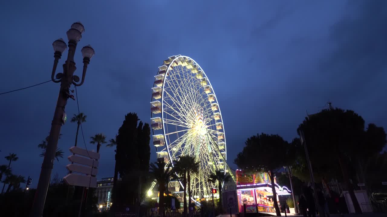 밤의 페리스, 파노라마, 멋진 거대