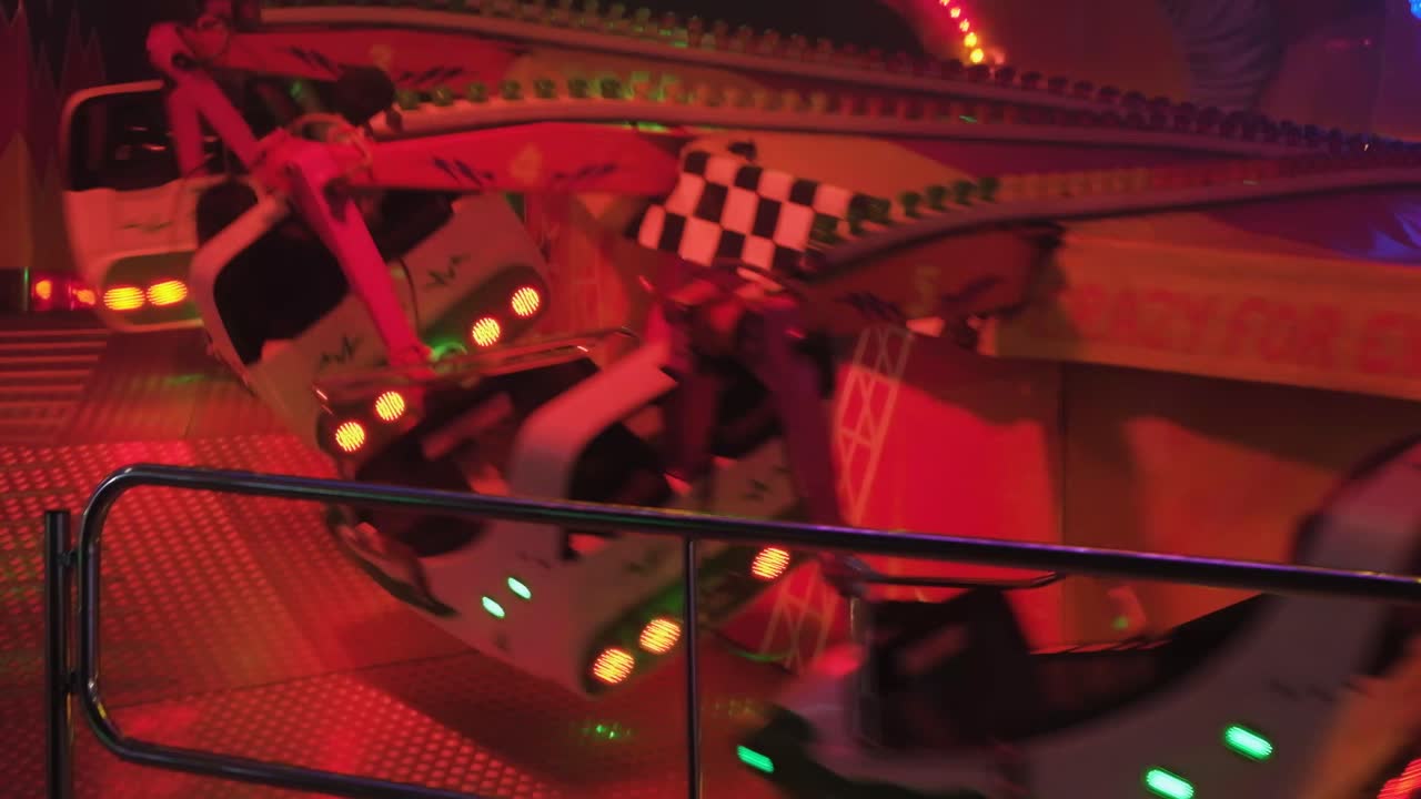 carrusel en parque de atracciones