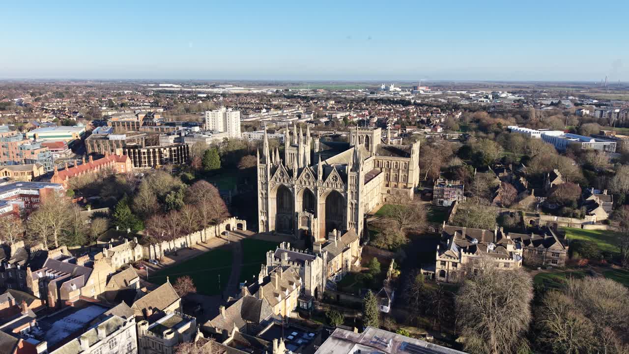 Katedra w Peterborough Cambridgeshire, Wielka Brytania – dron, ujęcie z lotu ptaka