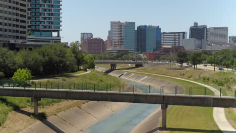 antena del pantano de búfalo en houston, texas
