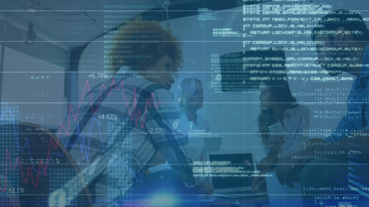 animación del procesamiento de datos financieros sobre diversas personas de negocios