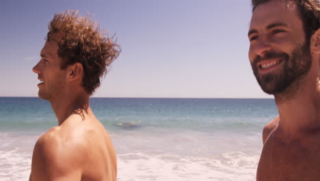 Friends-running-on-the-sand