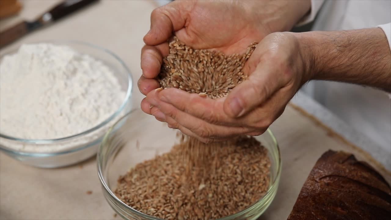 장인 을 위해 밀을 준비하는 것