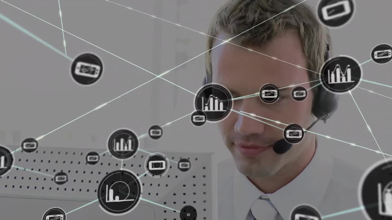 animación de la red de conexiones e iconos sobre un hombre de negocios con auriculares