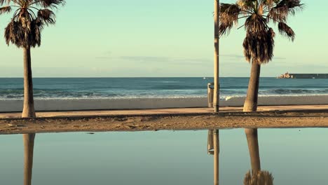 Seascape-at-sunset-against-the-light