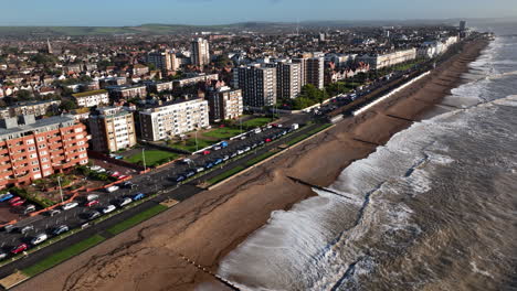 Vista-Aérea-Soleada-De-Worthing-Reino-Unido