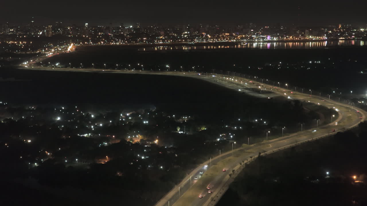 The Costanera access road as seen in the city of Asunción, Paraguay's capital