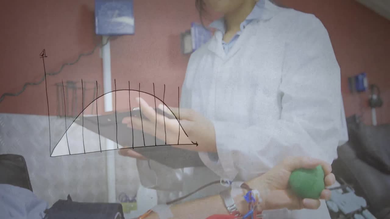 animación de gráficos financieros y datos sobre trabajadora de laboratorio de raza mixta
