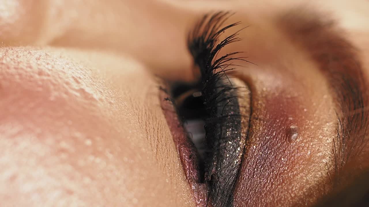 primer plano del maquillaje de los ojos