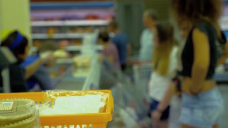 buyers choose salads store employees pack