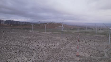 Aerogeneradores-Junto-Al-Parque-Joshua-Tree