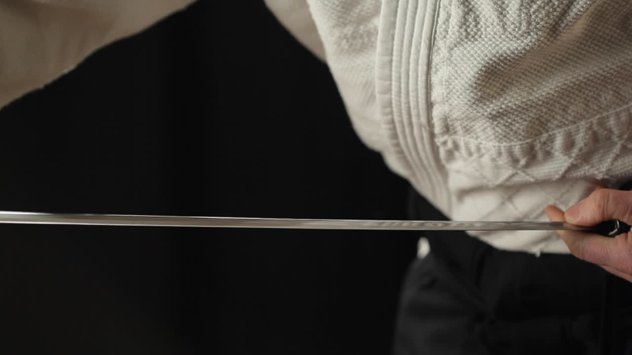 사무라이 무술 시연, 소드 아웃