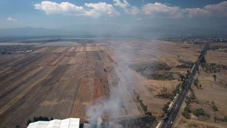 Disparo-De-Dron-Durante-Incendio-Forestal-En-Las-Afueras-De-La-Ciudad-De-México