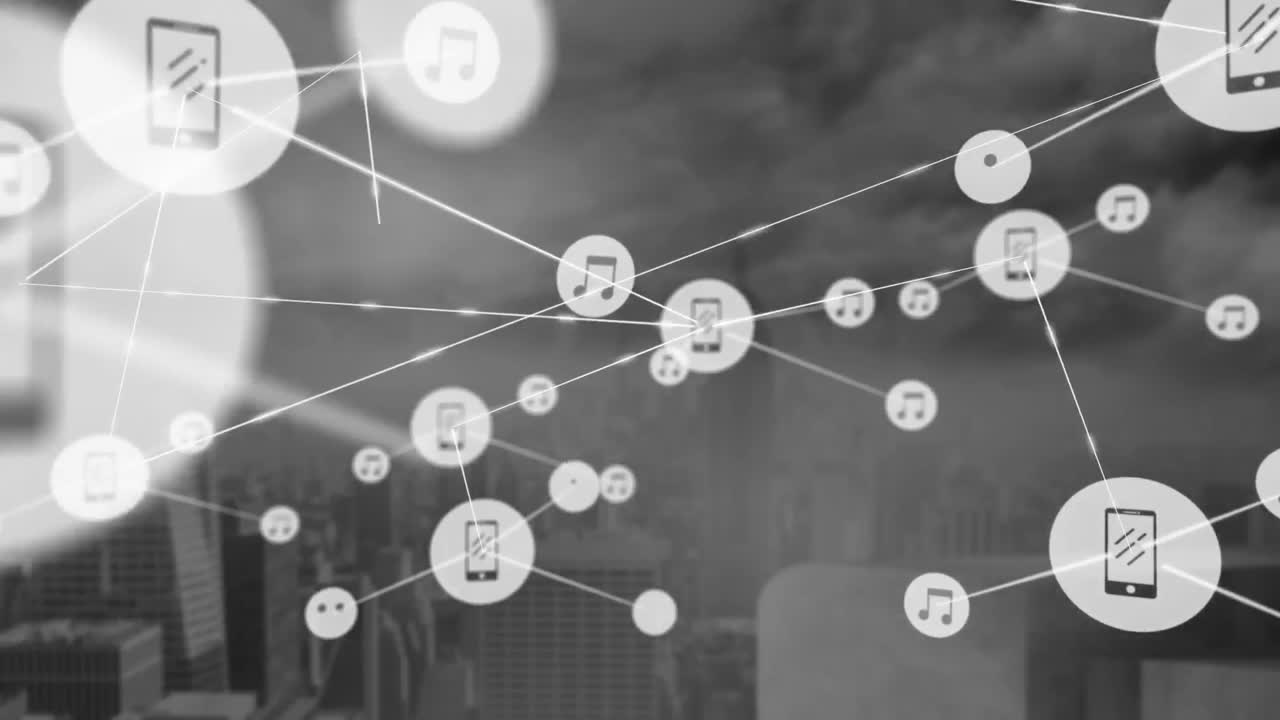 현대 도시 풍경 위의 밀집된 구름에 대한 연결된 음악 및 전화 아이콘의 애니메이션